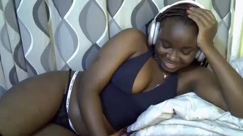 Snapshot of cute_gee chatting on June 2026 07:40:01 PM daddysdoll online show from June 2026 07:40:01 PM