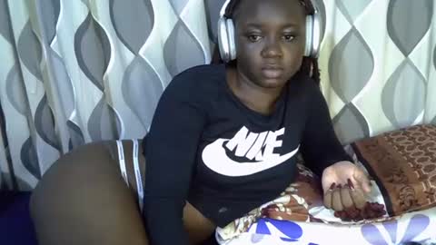Snapshot of cute_gee chatting on July 2026 07:42:01 PM daddysdoll online show from July 2026 07:42:01 PM