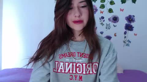 Snapshot of cute_isaa chatting on May 2026 04:58:02 PM Isabella online show from May 2026 04:58:02 PM