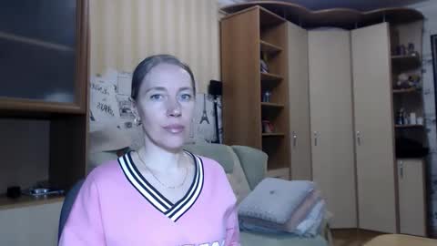 cute_lion_ online show from May 2026 06:42:02 PM