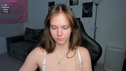 Emily online show from September 2025 04:50:02 PM