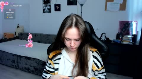 Emily online show from April 2026 06:14:01 AM