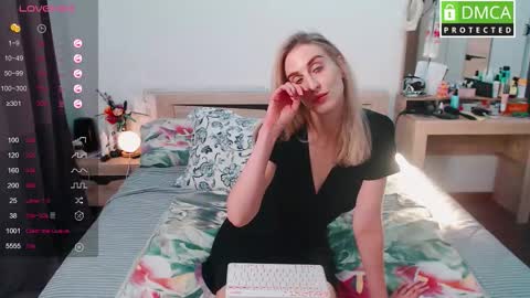 Milana online show from October 2025 07:39:01 AM