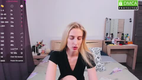 Milana online show from April 2026 09:07:02 AM