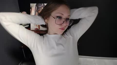 Veronica online show from November 2025 07:43:01 AM