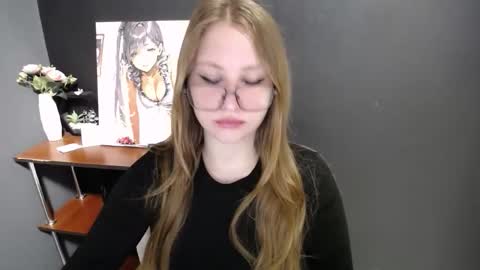 Snapshot of cute_minx chatting on May 2026 06:31:02 AM Veronica online show from May 2026 06:31:02 AM
