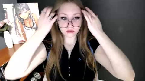 Snapshot of cute_minx chatting on June 2026 06:26:01 AM Veronica online show from June 2026 06:26:01 AM