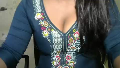 Snapshot of cute_payalji chatting on April 2026 12:29:02 PM alia online show from April 2026 12:29:02 PM