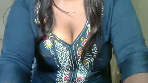 Snapshot of cute_payalji chatting on May 2026 01:47:01 AM alia online show from May 2026 01:47:01 AM