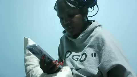 cute_roxie online show from February 2025 11:10:02 PM