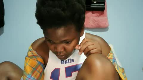 cute_roxie online show from October 2025 02:37:01 PM