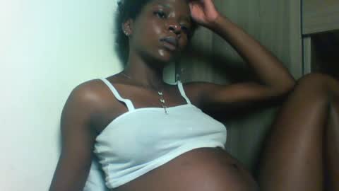 Snapshot of cute_sexy3 chatting on January 2025 05:39:01 PM SHARON online show from January 2025 05:39:01 PM