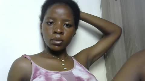 Snapshot of cute_sexy3 chatting on January 2025 07:39:02 PM SHARON online show from January 2025 07:39:02 PM