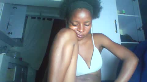 Snapshot of cute_sexy3 chatting on May 2026 12:07:01 AM SHARON online show from May 2026 12:07:01 AM