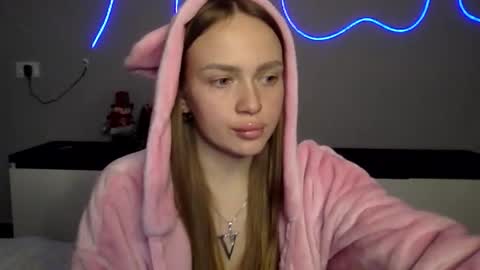 Snapshot of cute_shy06 chatting on January 2026 09:07:02 PM cute_shy06 online show from January 2026 09:07:02 PM