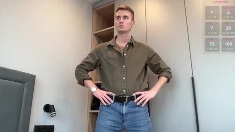 cute_skywalker online show from October 2025 11:47:02 AM