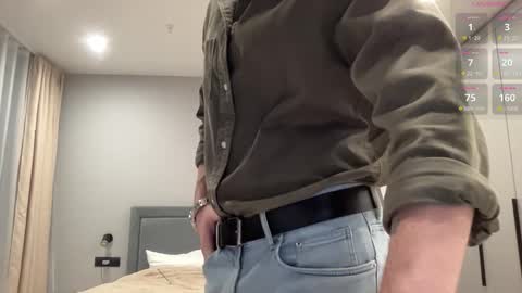 cute_skywalker online show from November 2025 05:02:01 PM