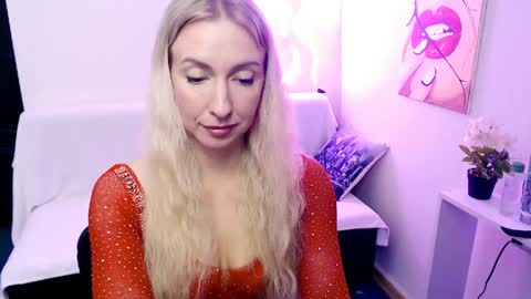 cute_smile_shy online show from March 2026 07:58:01 PM