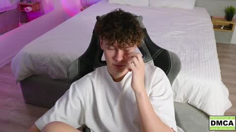 Thomas -  online show from December 2024 06:04:02 PM