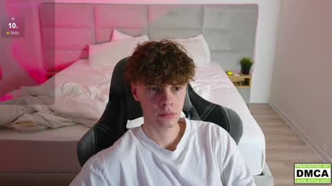 Thomas -  online show from February 2025 12:29:01 AM