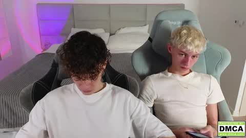 Thomas -  online show from March 2025 09:56:01 PM