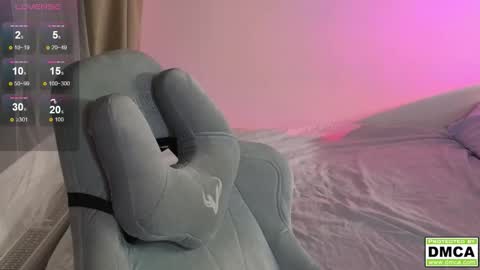 Thomas -  online show from October 2025 06:16:01 PM