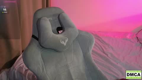 Thomas -  online show from October 2025 04:30:02 PM