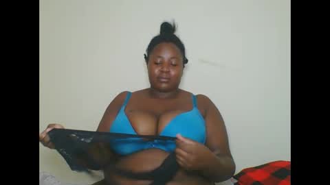 AURELIA online show from February 2026 12:04:01 AM