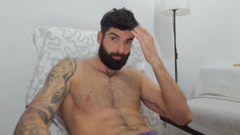 Snapshot of cuteeboy chatting on February 2025 04:36:01 PM cuteeboy online show from February 2025 04:36:01 PM