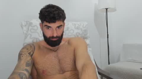 Snapshot of cuteeboy chatting on February 2025 08:13:01 PM cuteeboy online show from February 2025 08:13:01 PM