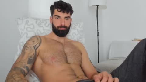 Snapshot of cuteeboy chatting on February 2025 07:04:02 AM cuteeboy online show from February 2025 07:04:02 AM