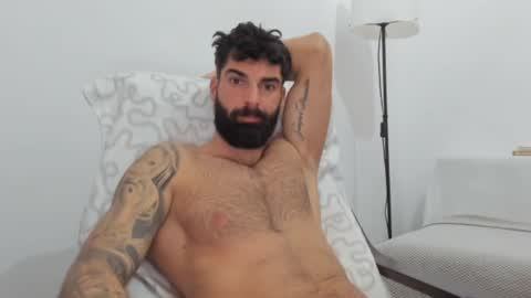 Snapshot of cuteeboy chatting on February 2025 06:40:01 AM cuteeboy online show from February 2025 06:40:01 AM