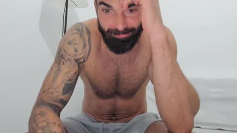 Snapshot of cuteeboy chatting on February 2025 07:48:02 PM cuteeboy online show from February 2025 07:48:02 PM