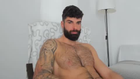 Snapshot of cuteeboy chatting on February 2025 07:20:01 AM cuteeboy online show from February 2025 07:20:01 AM