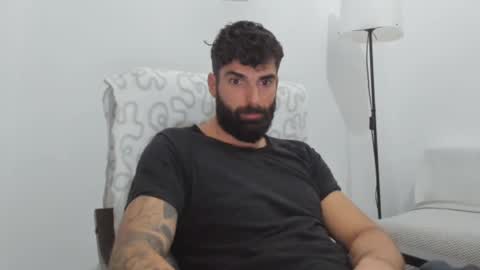 Snapshot of cuteeboy chatting on March 2025 06:29:01 PM cuteeboy online show from March 2025 06:29:01 PM