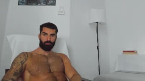 Snapshot of cuteeboy chatting on October 2025 07:07:01 AM cuteeboy online show from October 2025 07:07:01 AM