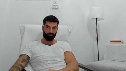 Snapshot of cuteeboy chatting on October 2025 07:58:02 PM cuteeboy online show from October 2025 07:58:02 PM