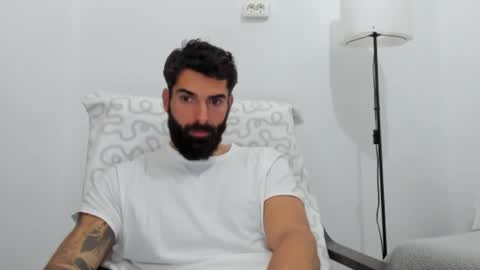 Snapshot of cuteeboy chatting on November 2025 08:14:01 AM cuteeboy online show from November 2025 08:14:01 AM