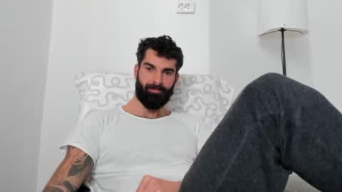 Snapshot of cuteeboy chatting on November 2025 08:36:02 AM cuteeboy online show from November 2025 08:36:02 AM