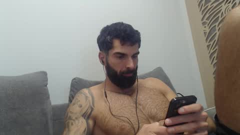 Snapshot of cuteeboy chatting on November 2025 09:19:01 PM cuteeboy online show from November 2025 09:19:01 PM