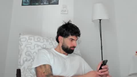 cuteeboy online show from March 2026 06:08:02 AM