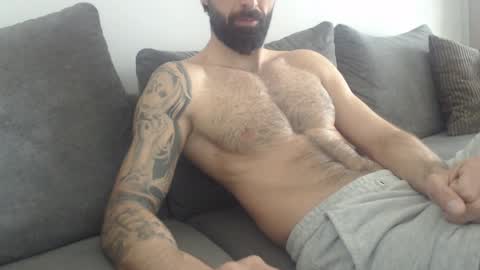 cuteeboy online show from April 2026 06:25:02 AM