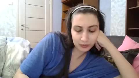 cutekattie online show from November 2025 01:32:02 PM