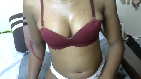 cutemella online show from June 2026 09:57:02 PM