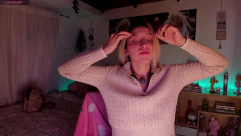 cuteweed420 online show from April 2026 02:56:01 AM