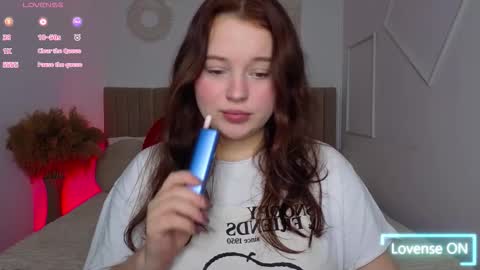 Nika  online show from February 2026 02:02:01 PM