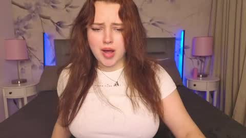 Nika  online show from April 2026 09:02:02 PM