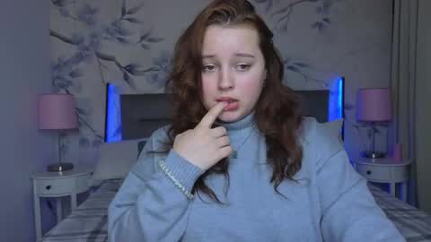Snapshot of cutie__cutiee_ chatting on May 2026 01:07:01 PM Nika online show from May 2026 01:07:01 PM