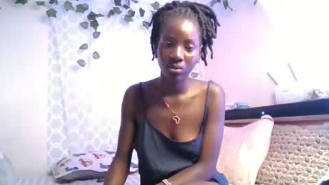 Snapshot of cutie_liqy chatting on April 2026 03:32:01 PM Liqy online show from April 2026 03:32:01 PM