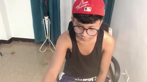 Snapshot of cutie_mico chatting on May 2026 10:34:02 AM cutie_mico online show from May 2026 10:34:02 AM